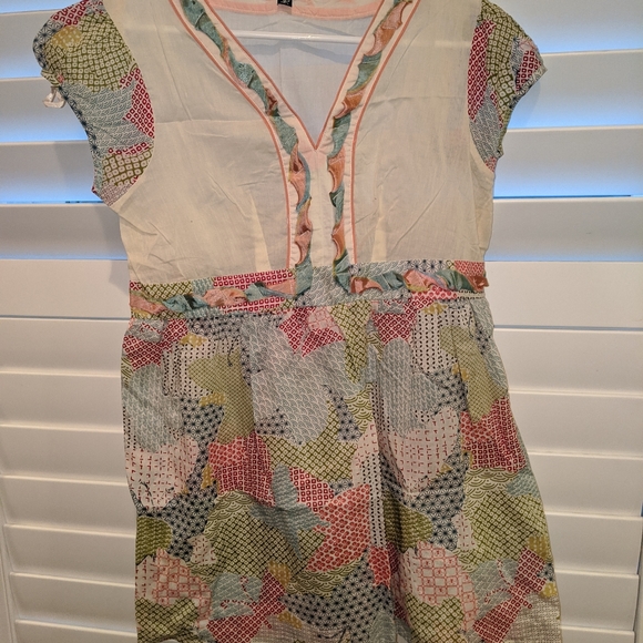 Tunic - Picture 1 of 1